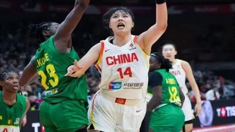 阿根廷女足世界杯小组赛2-2战平南非，两连败陷入淘汰危机！南非两球领先遭逆转！