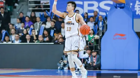 维尼修斯加盟皇马272战里程碑爱游戏官网：替补惊艳献关键传射